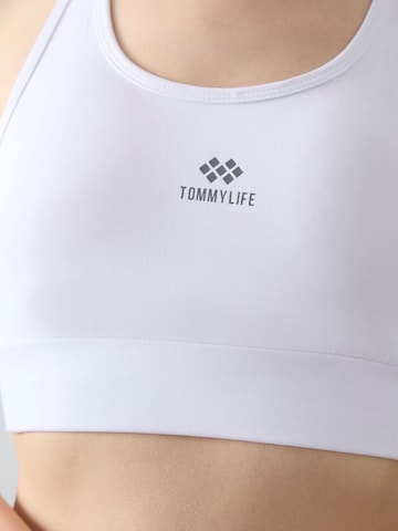 Top sportivo di Tommy Life in nero