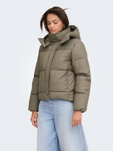 Veste d’hiver 'ONLAGNES' ONLY en vert : devant