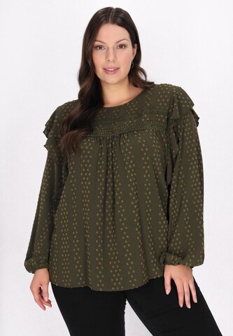 Usha - Blusa en verde: frente