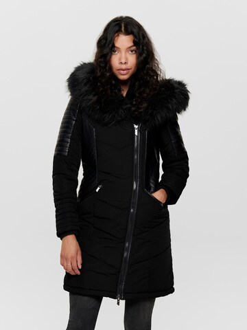 Manteau d’hiver ONLY en noir : devant