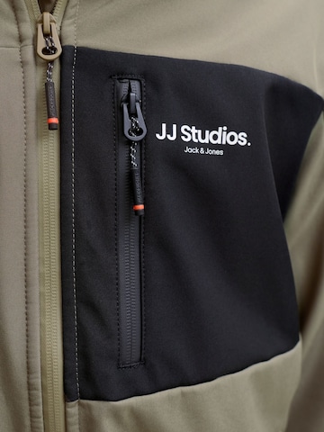 JACK & JONES Демисезонная куртка 'JJNORTH' в Зеленый