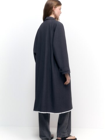 Pull&Bear Between-seasons coat in Grey