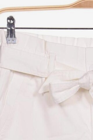 COMMA Shorts in XS in White
