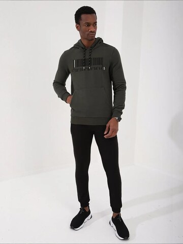 Tommy Life Dressipluus 'Sweatshirts', värv roheline