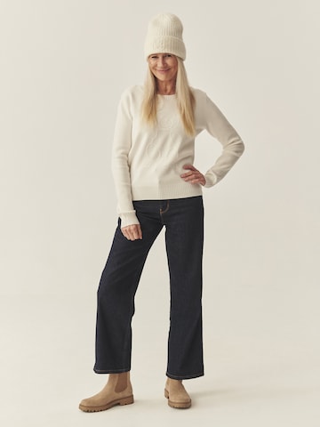 Pullover 'CLOUDY' di TATUUM in bianco