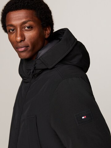 TOMMY HILFIGER Winterparka in Zwart