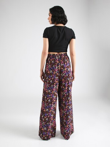 Essentiel Antwerp Regular Pants 'EXTROVERT' in Black