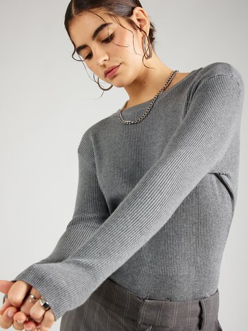 VILA Sweater 'VIComfy' in Grey