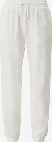 QS Tapered Broek in Wit: voorkant