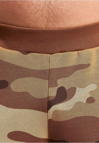 Tapered Pantaloni di Ecko Unlimited in marrone