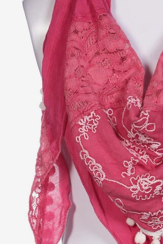 Tredy Scarf & Wrap in One size in Pink