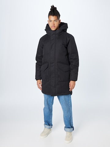minimum Přechodný kabát 'VIRKEDALO' – černá: přední strana