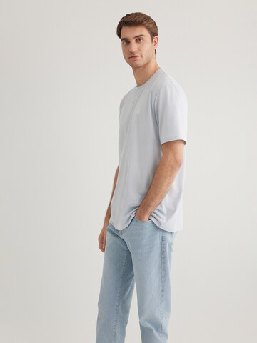 Mavi Shirt in Blue: front