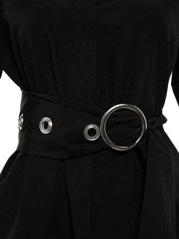 Trendyol Blouse in Black
