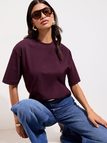 Friends Like These Shirt in Red