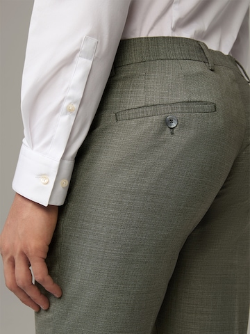 STRELLSON Regular Pleated Pants 'Kynd' in Green
