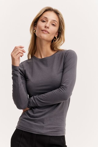 T-shirt 'Pamila' b.young en gris : devant