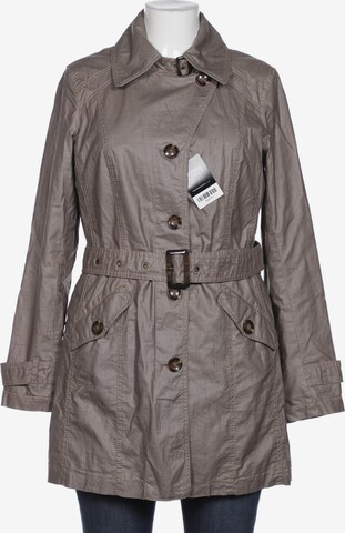 IN LINEA Jacket & Coat in XXL in Brown: front