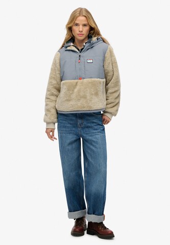 Superdry Tussenjas in Beige