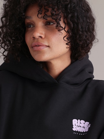 Hey Honey Sweatshirt 'Moon' in Schwarz