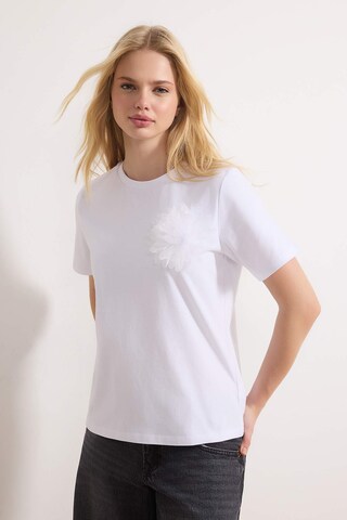 Trendyol T-shirt i vit: framsida