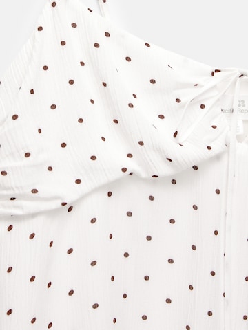 Robe d’été 'PACIFIC' Pull&Bear en blanc