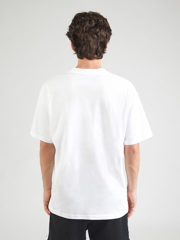 Nike Sportswear Μπλουζάκι σε λευκό