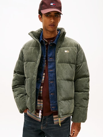 Tommy Jeans Зимняя куртка 'VAIL' в Зеленый: спереди