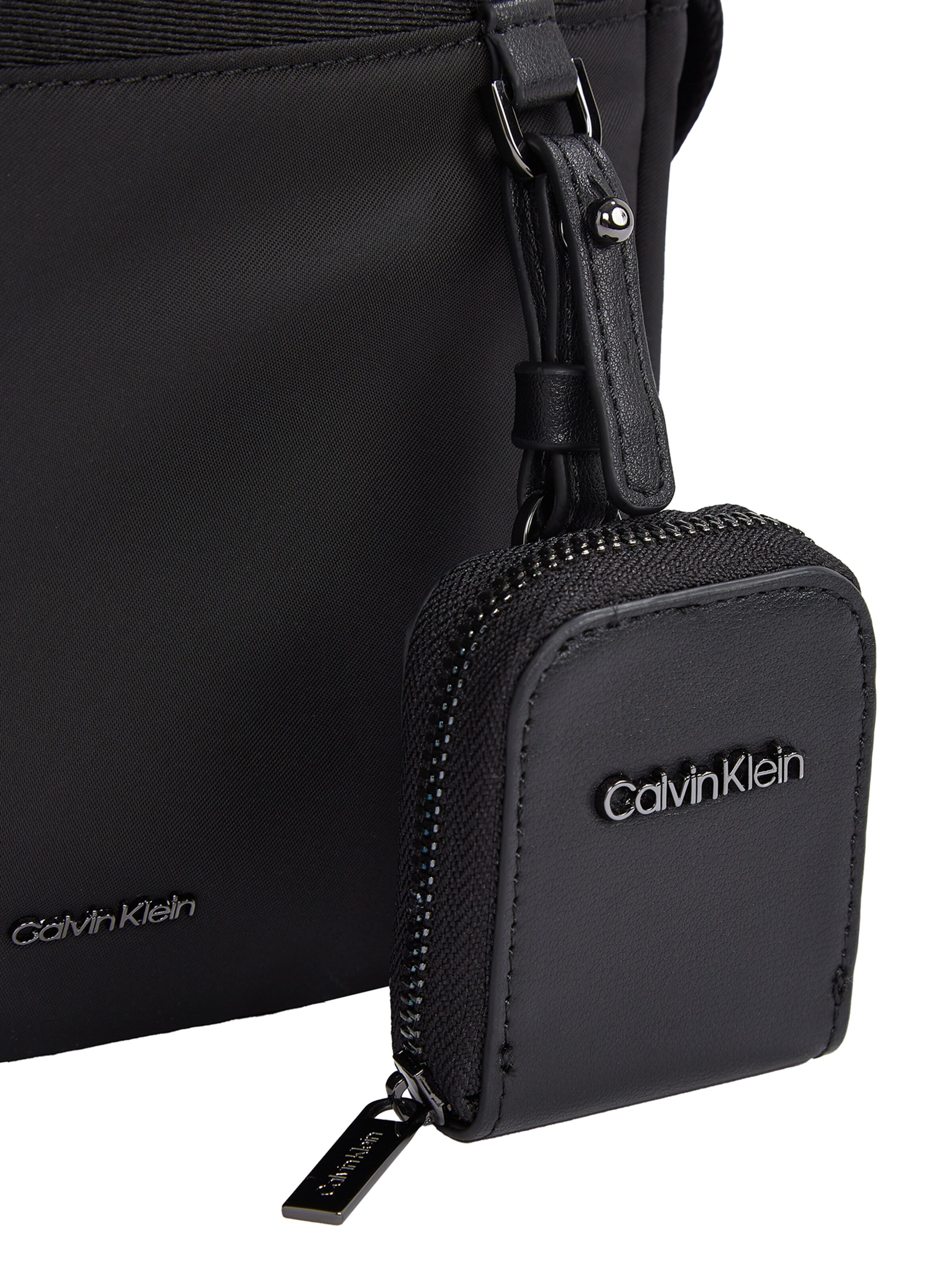 Calvin Klein Umhängetasche in Schwarz