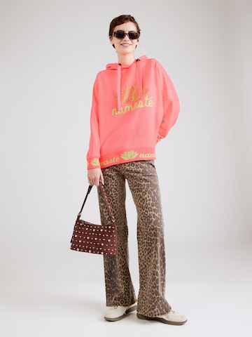 miss goodlifeSweater majica 'Namaste' - roza boja