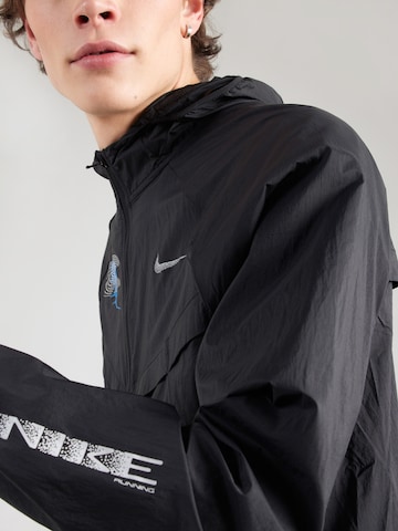 NIKE Trainingsjack 'ENERGY' in Zwart