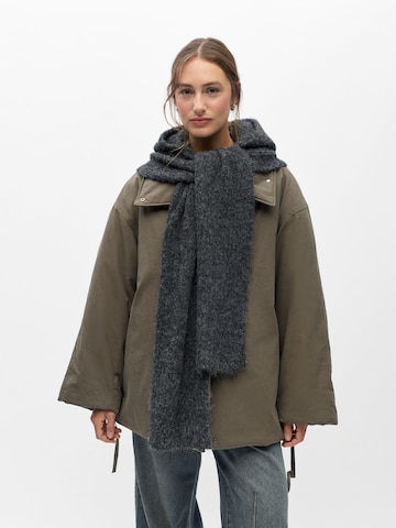 OBJECT Balaclava mit Schal in Grau: Vorderseite