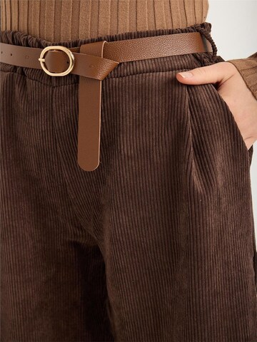 HOME STORE Baggy Pantalon in Bruin