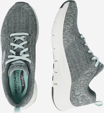 SKECHERS - Sapatilhas baixas 'Arch Fit' em cinzento