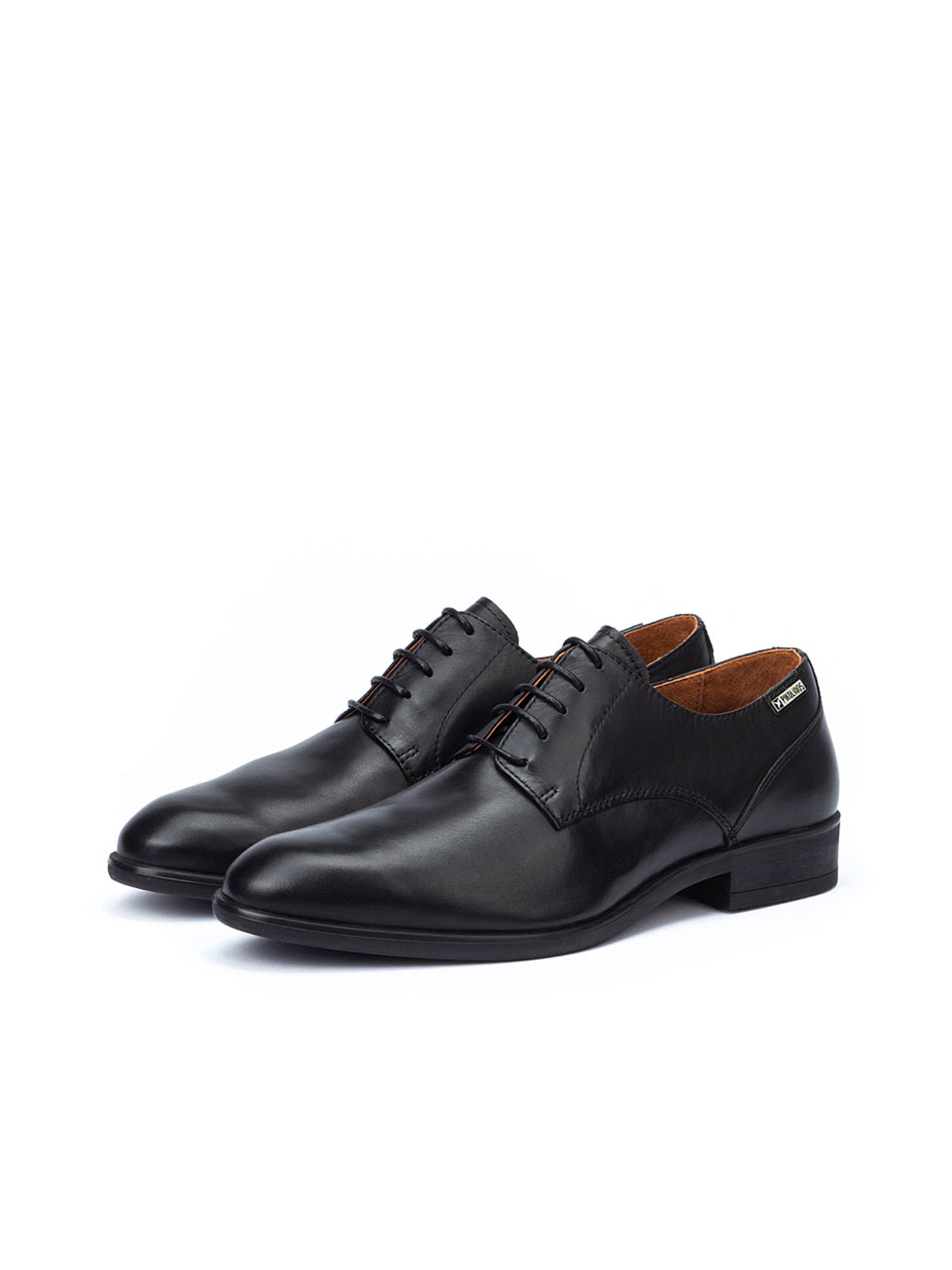 PIKOLINOS Buty sznurowane w kolorze czarny