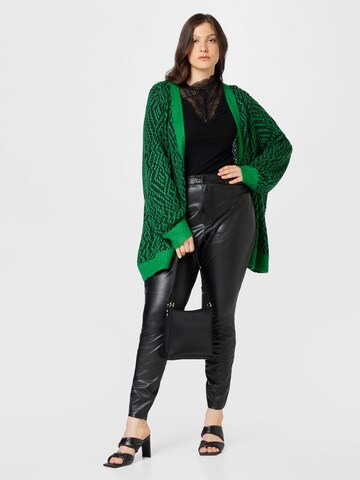 Cardigan 'FIA' Zizzi en vert