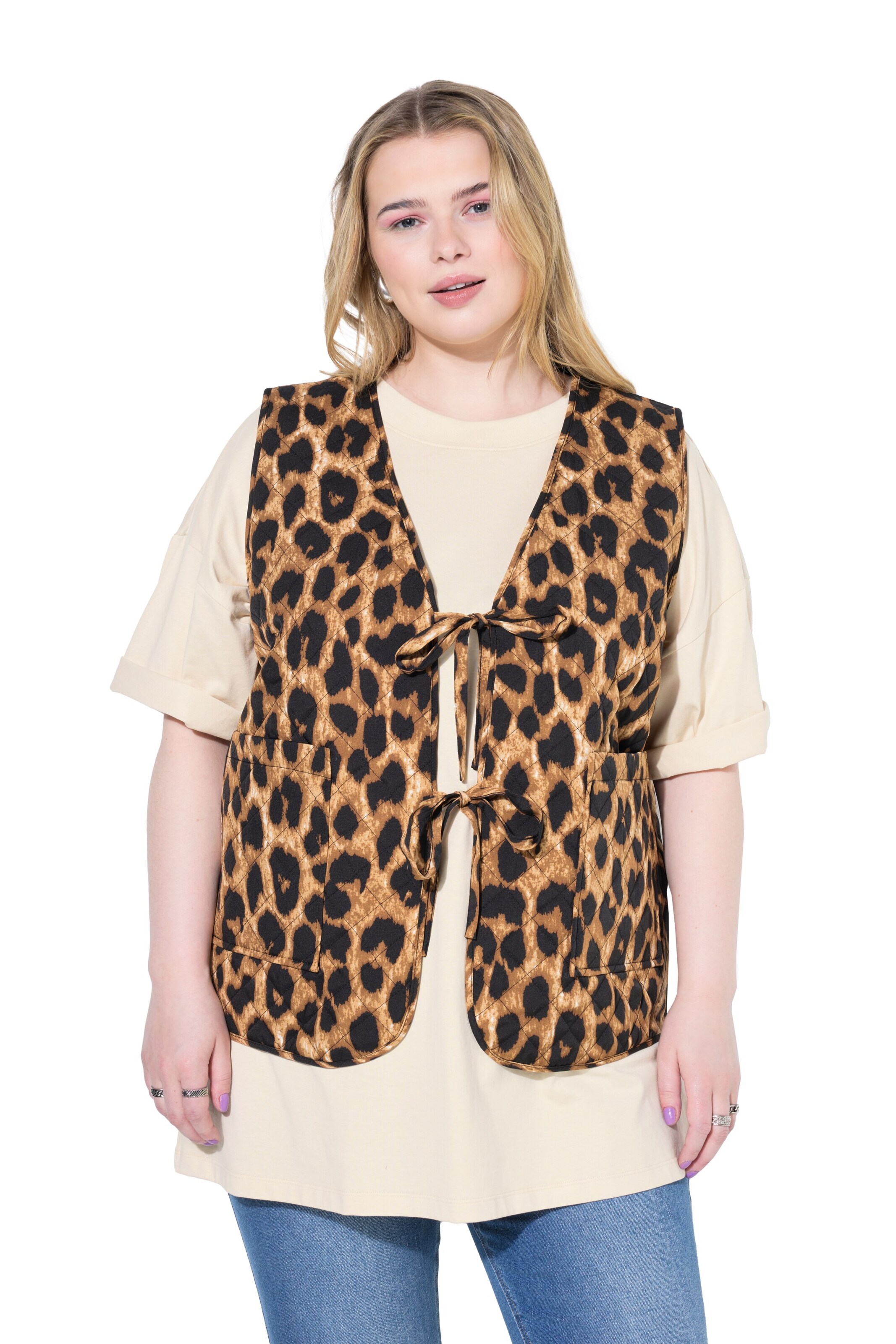 Studio Untold Weste in Braun: Vorderseite