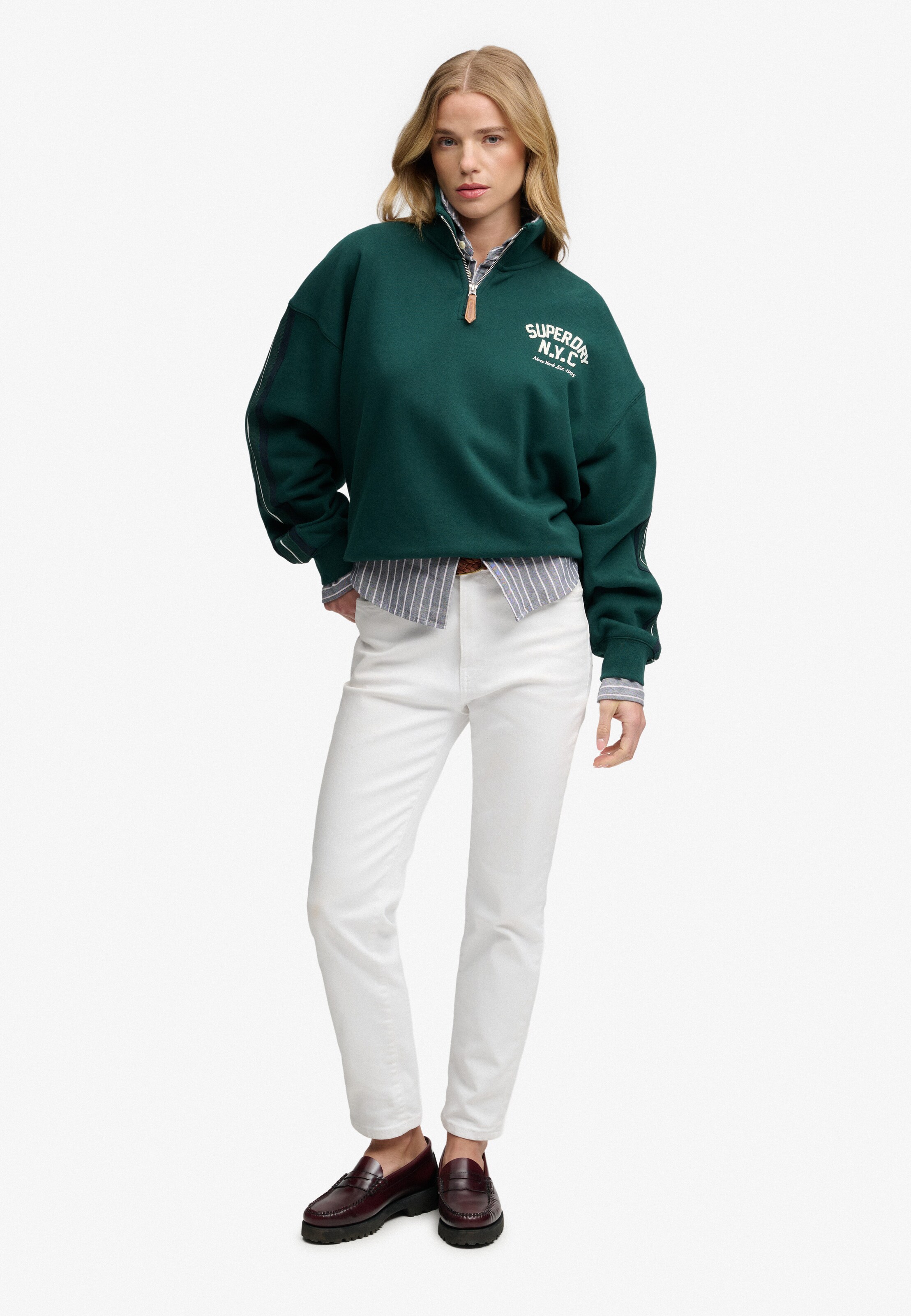 Sweat-shirt 'Country Club' Superdry & Co en vert