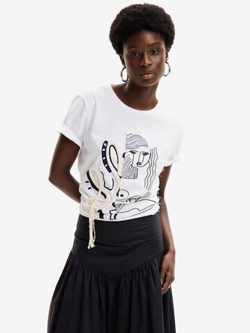 T-shirt Desigual en blanc : devant