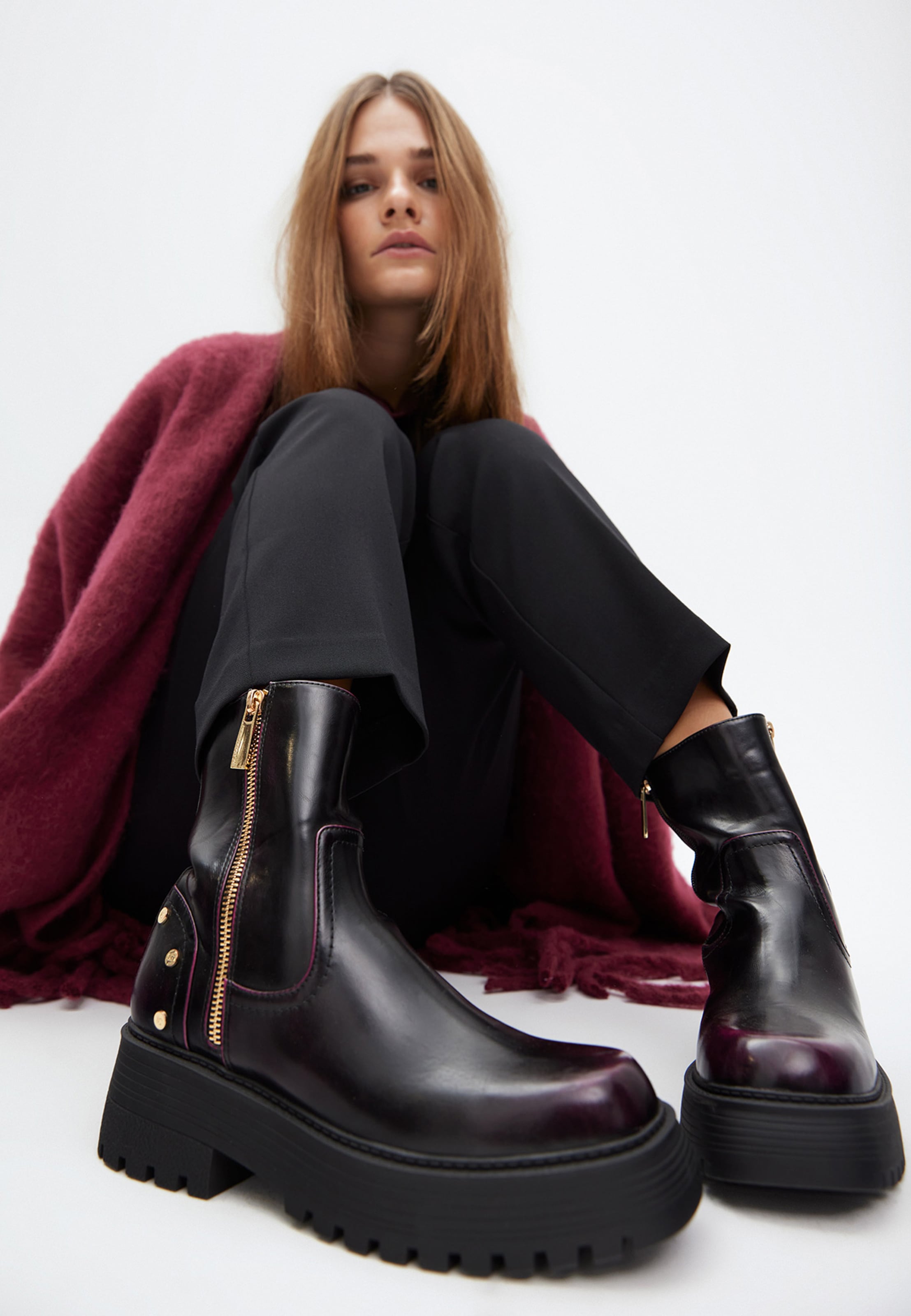 Lola Casademunt Ботильоны в Красный