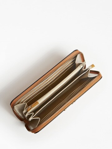 Porte-monnaies 'Laurel' GUESS en marron