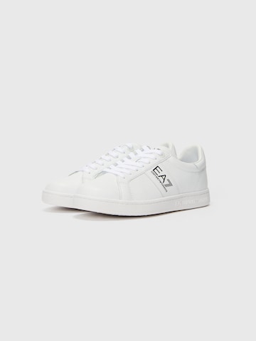 EA7 Emporio Armani Σνίκερ χαμηλό 'CLASSIC' σε λευκό