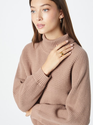 ABOUT YOU Sweater 'Linnea' in Beige
