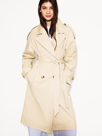 Manteau mi-saison Bershka en beige : devant