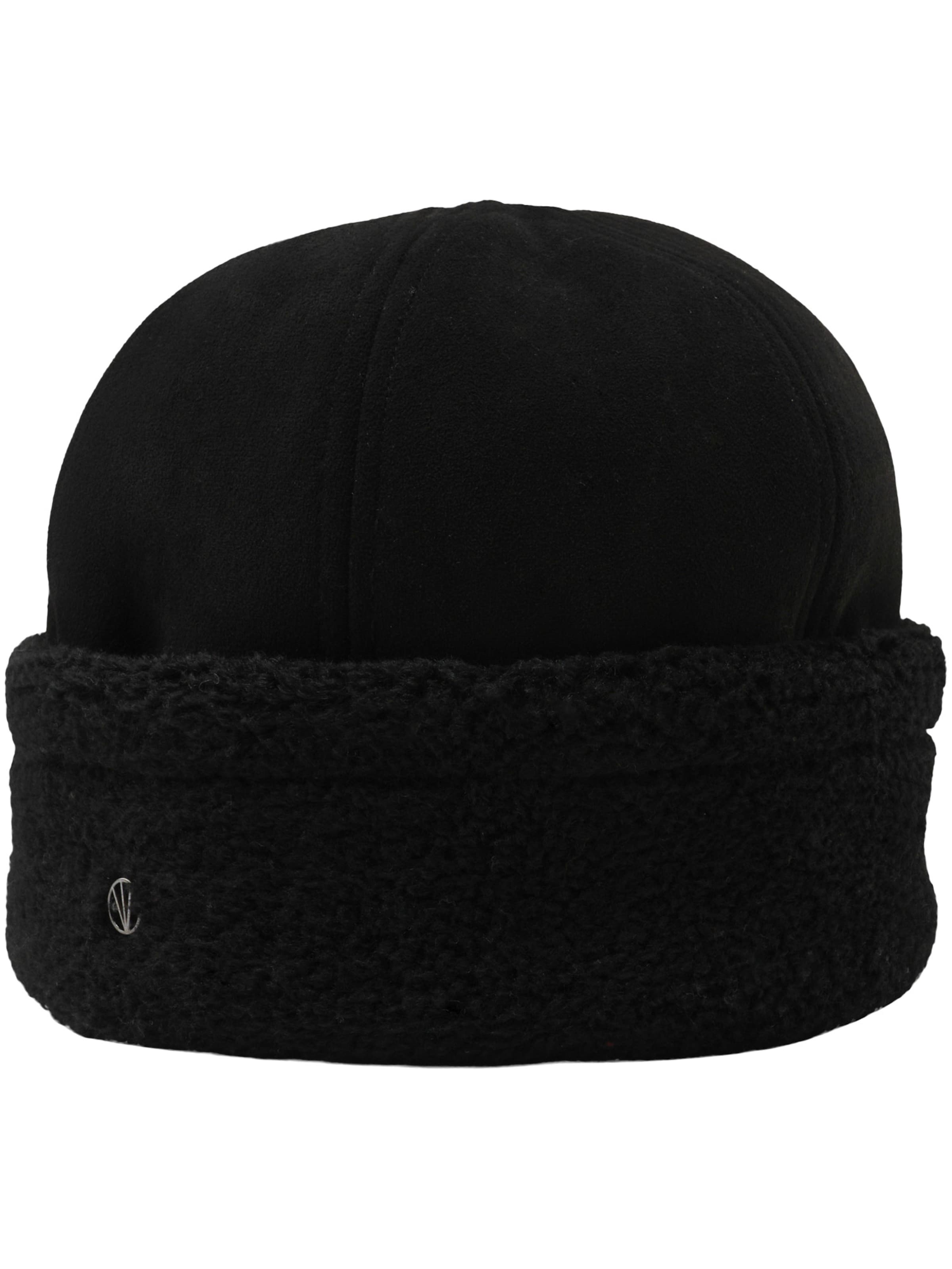 LOEVENICH Beanie in Black: front