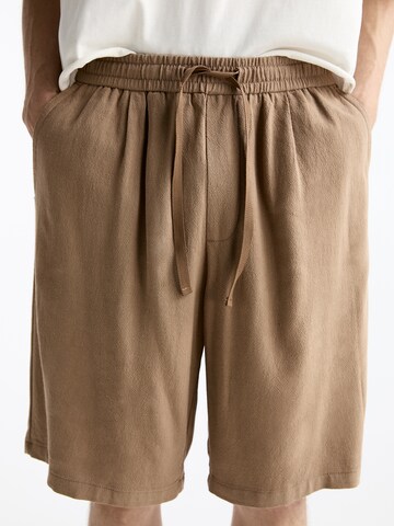 Loosefit Pantalon Pull&Bear en marron