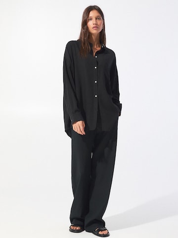 Pull&Bear Блуза в черно