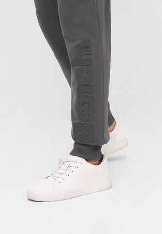 BENCH Regular Pants in Grey