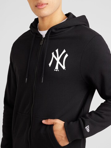 NEW ERA - Sudadera con cremallera 'ESSENTIALS' en negro