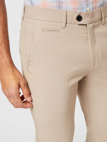Coupe slim Pantalon à plis 'Club' Lindbergh en beige